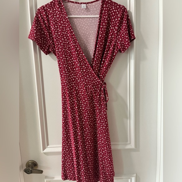 Old Navy Dresses & Skirts - Women’s Old Navy Wrap Dress
